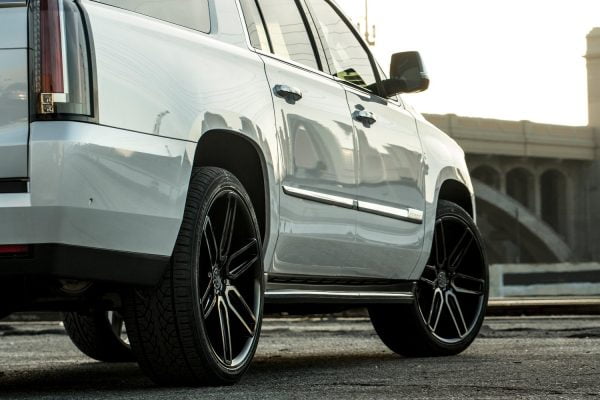 blaque-diamond-bd-17-6-gloss-black-cadillac-escalade-2